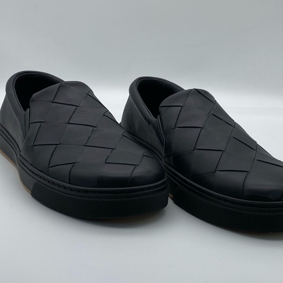 Bottega Veneta Men's Wide Weave Leather Slip-On Sn - Picture 4 of 13